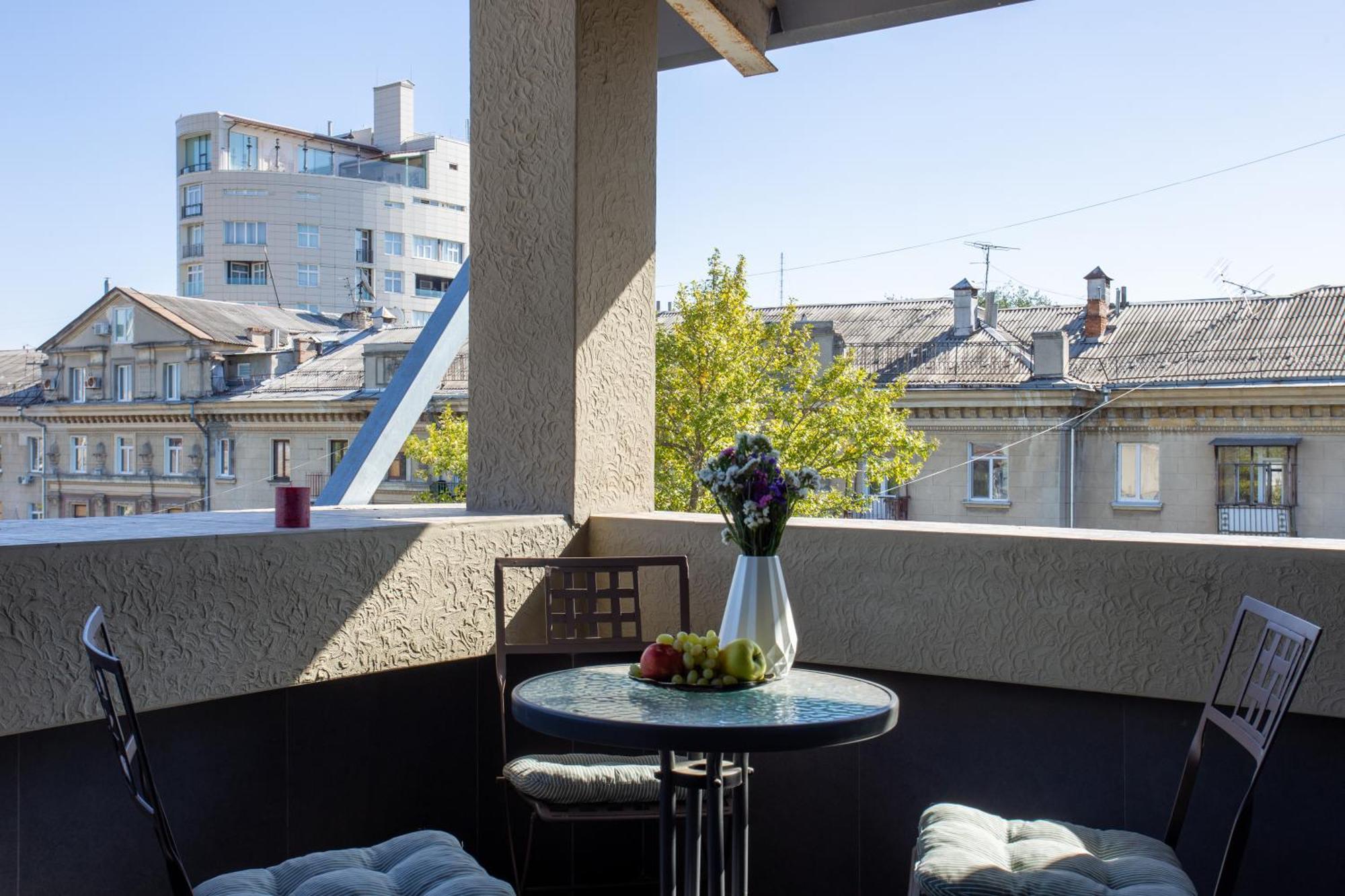 Пентхаус С Террасой. Апартаменты В Центре Jarkov Exterior foto